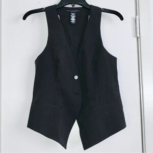 Apostrophe Women’s Black Button Vest - Size Small